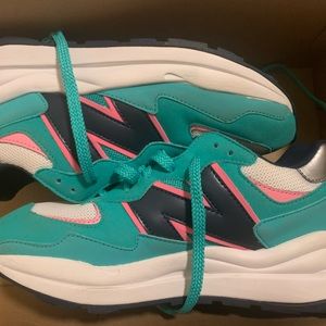 New Balance 5740 size 7